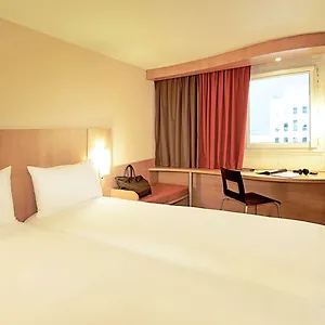 Ibis Hauptbahnhof 2*, Dusseldorf Germany